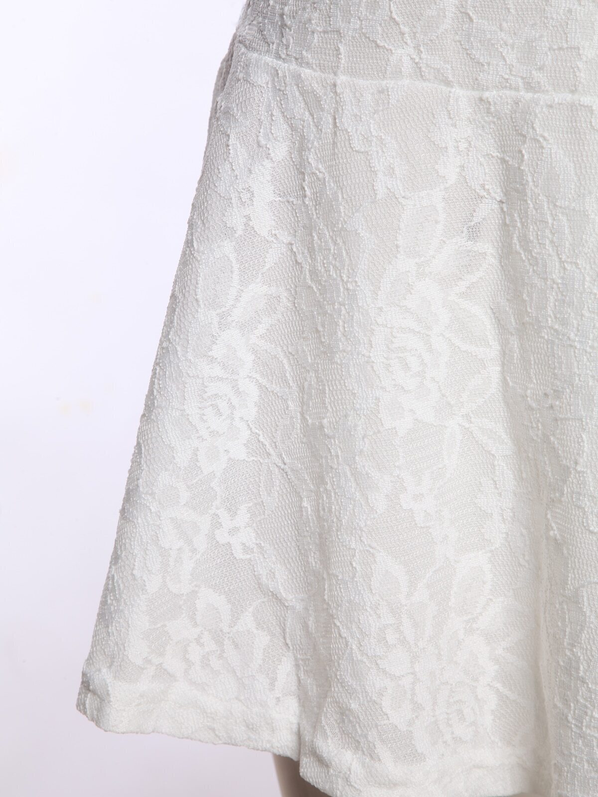 Sleeveless Embroidered Lace White DressFor Womenromwe