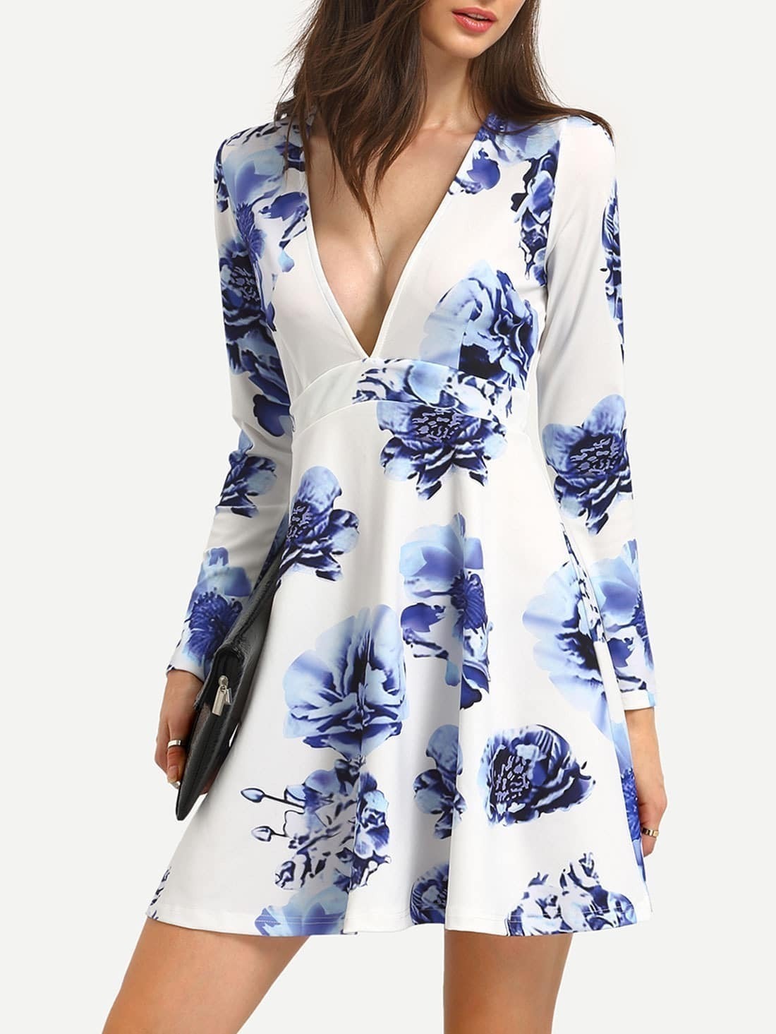 Robe à motif fleuri col V plongeant taille hauteFrench Romwe