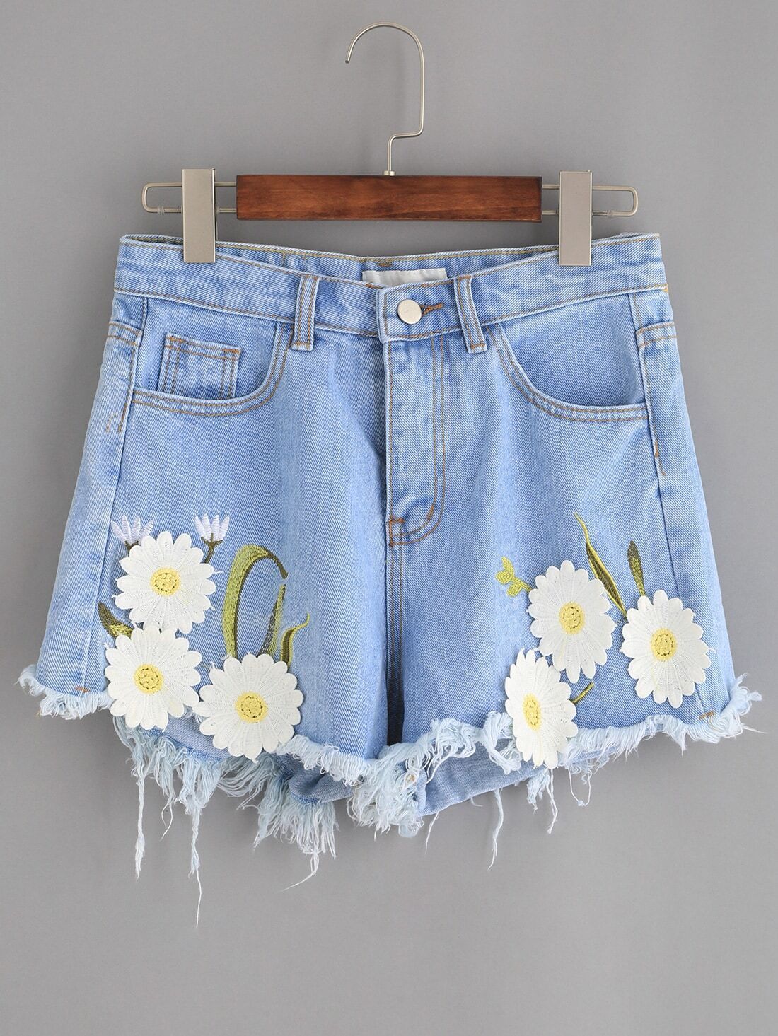 Blue Daisy Embroidered Raw Hem Denim ShortsFor Womenromwe