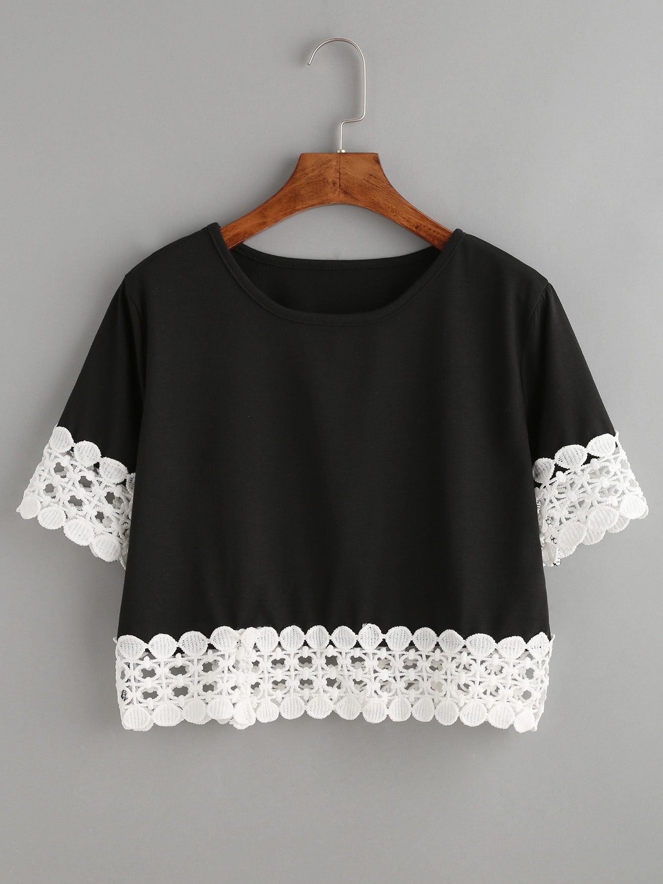 Black Contrast Crochet Trim Crop T-shirt
