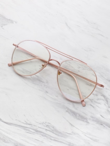 Gafas estilo aviador con lentes transparentes 