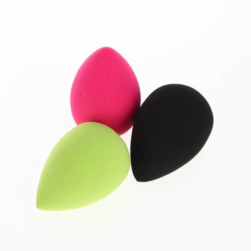 

3pcs Drop Shaped Makeup Puffs, Multicolor