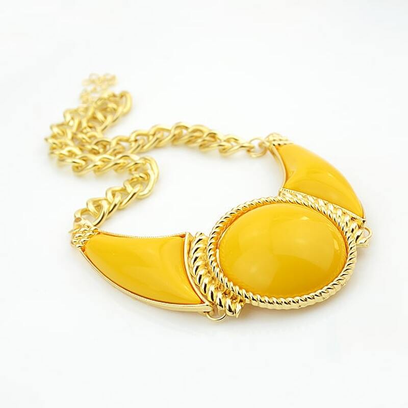 

Yellow Gemstone Necklace With Earrings