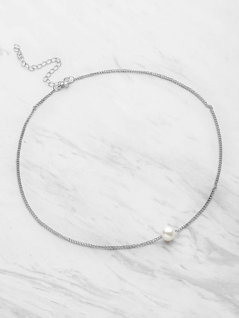 

Chain Necklace With Faux Pearl